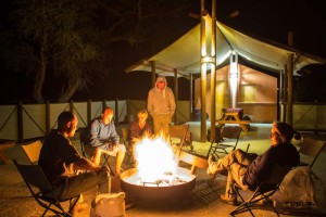 Lagerfeuer auf Campsite in Namibia