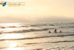 Element-Riders: Surfen in Swakopmund, Walvisbay und Lüderitz